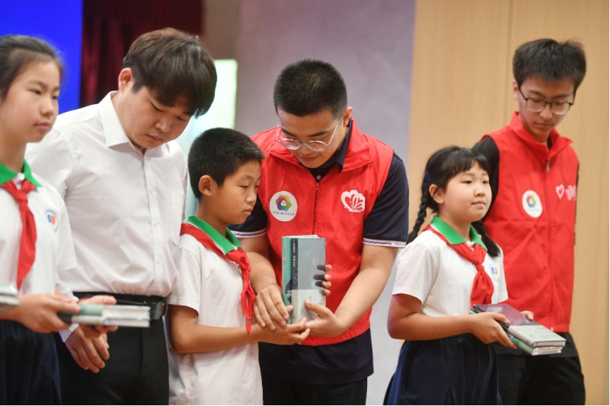 20230905-mk手机注册“‘京’彩文化 青春绽放”行动暑期活动纪实-供图-“书香未来”志愿行启动仪式现场.png