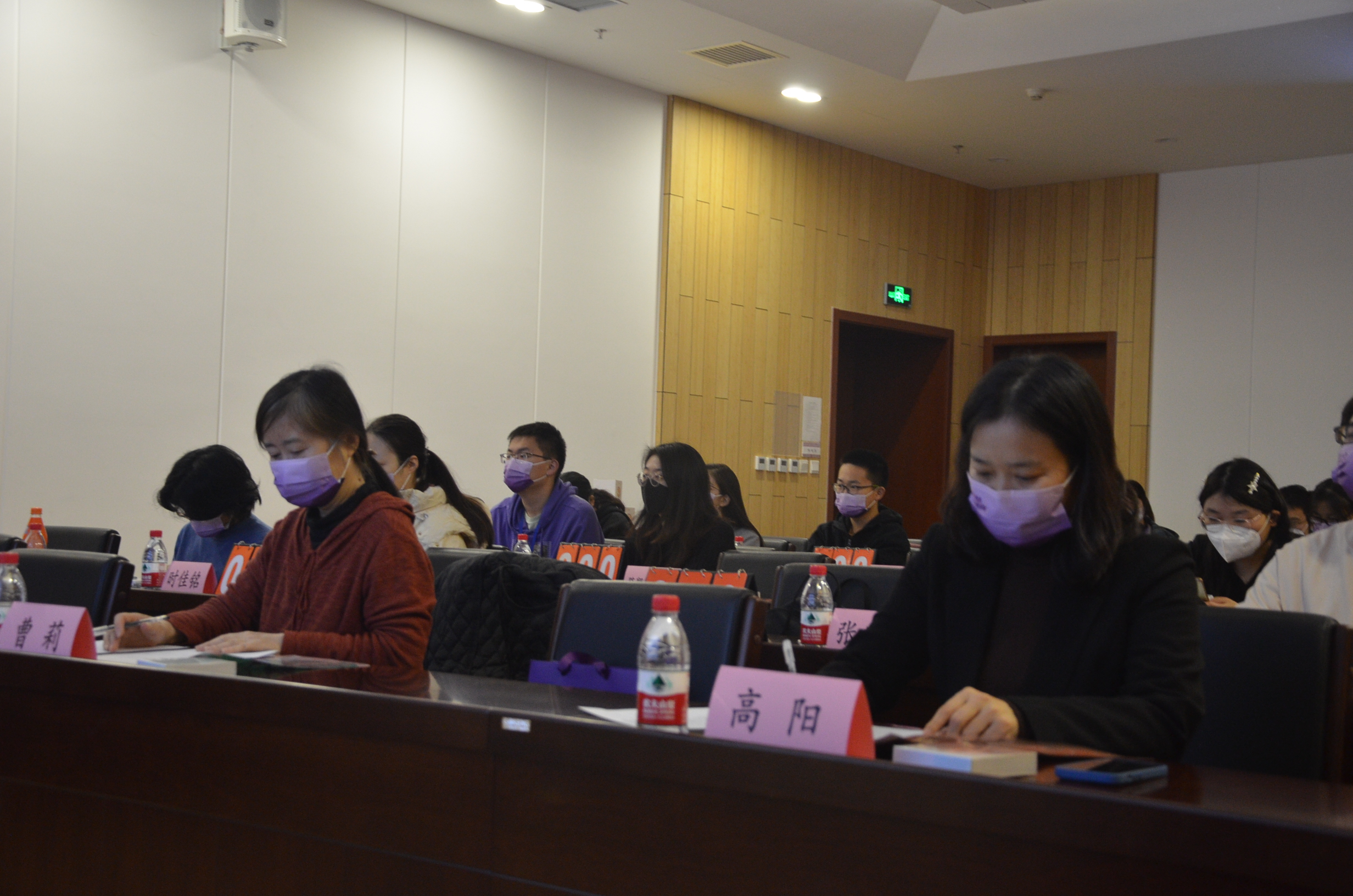 20221120-“流觞曲水”mk手机注册第二十四届大学生人文知识竞赛圆满落幕-白易晗-曹莉老师、高阳老师线下参与本次人文知识竞赛.JPG